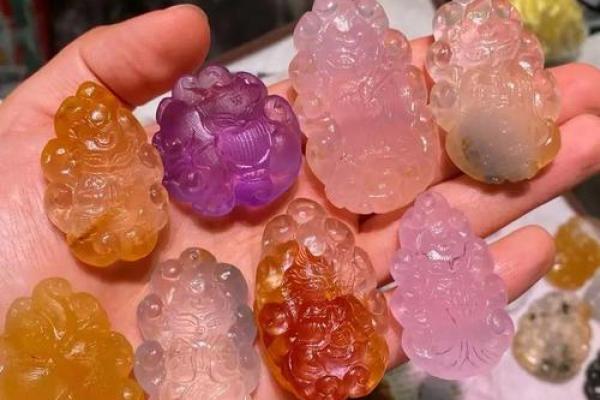 粉色水晶的风水作用增强爱情运势